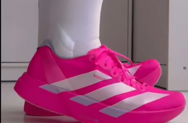 Adizero Adios Pro 4 rosa