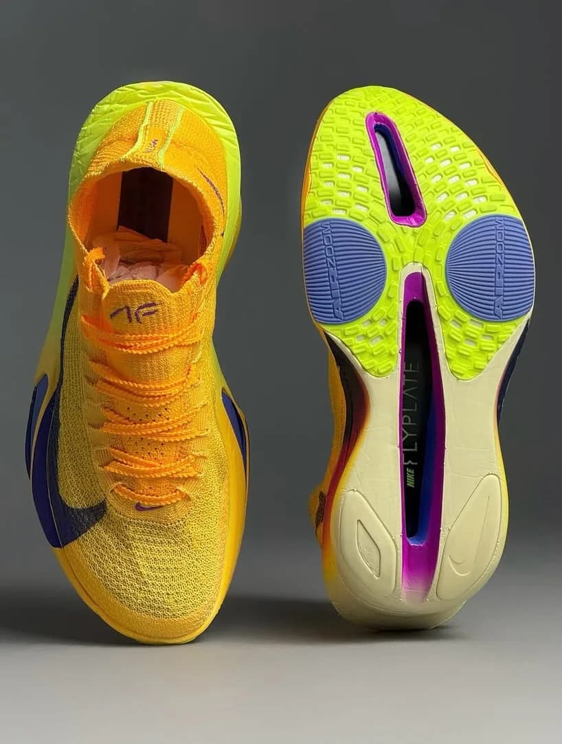 Nike Alphafly 3 laranja, edição maratona, ângulo 1 de 4